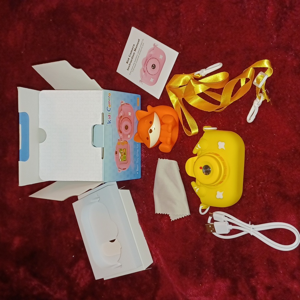 🆕️ Kids Camera, HD 1080P Digital Video Camera in Yellow + Lanyard